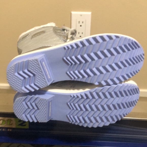 Sorel Youth Girls Disney Frozen Tofino 2 II Waterproof Boots - Picture 4 of 5